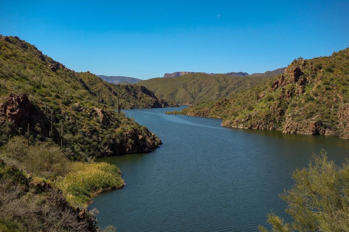 Apache Trail and Roosevelt Reservoir Beer Bikes and Campfires